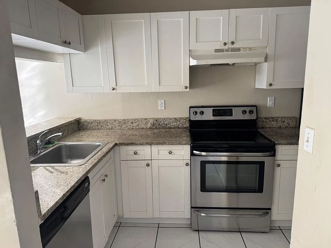 2 bed, 1.5 bath, 400 sqft, $1,850 — Photo 2
