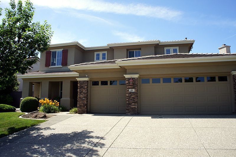 1st image of 181 Orrington Cir