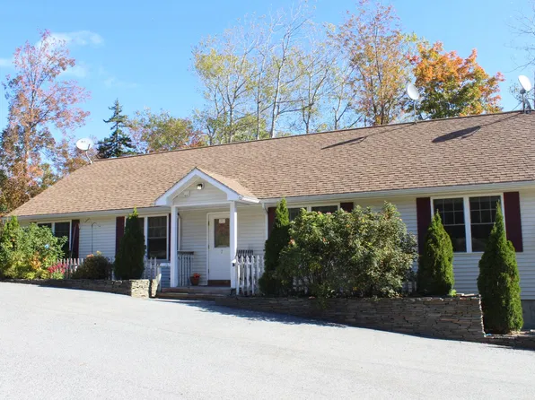 1315 Us Hwy 1 APT 3D, Prospect, ME 04981
