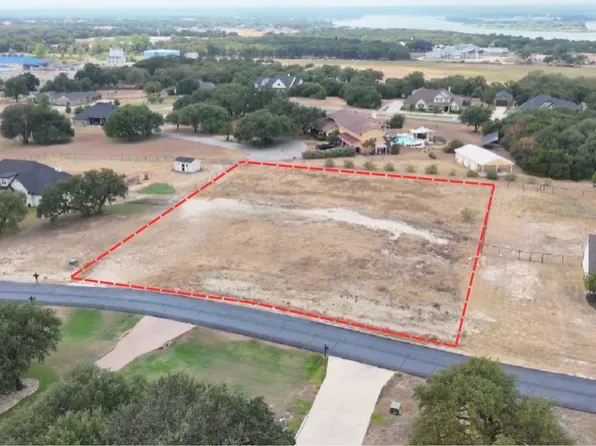 157 Helton Dr, Granbury, TX 76049