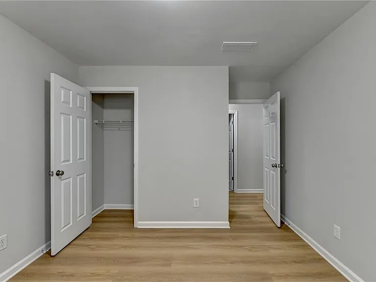 340 Waddington Trl — Photo 37