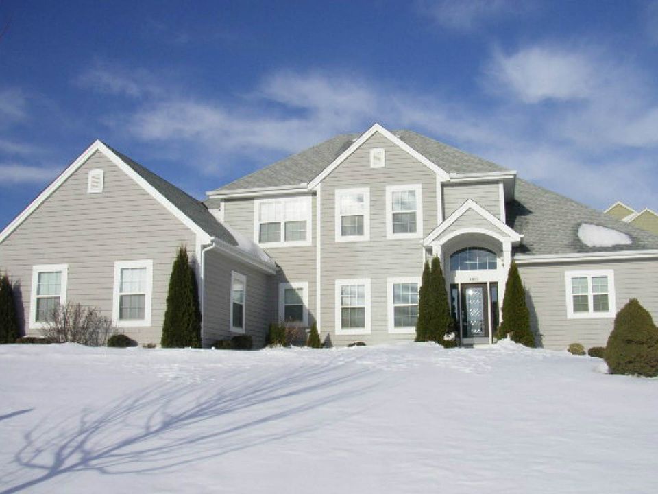 2350 Sq Ft LL= 1334 Sq Ft