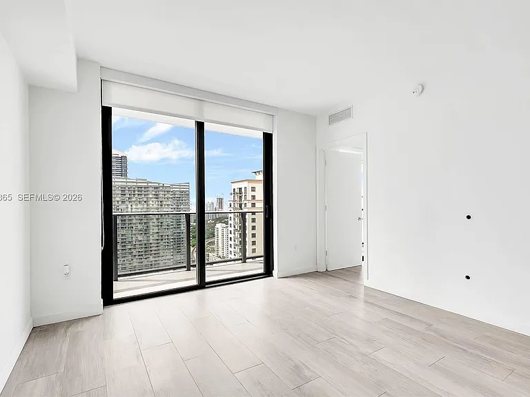 55 SW 9th St #3104 — Photo 9
