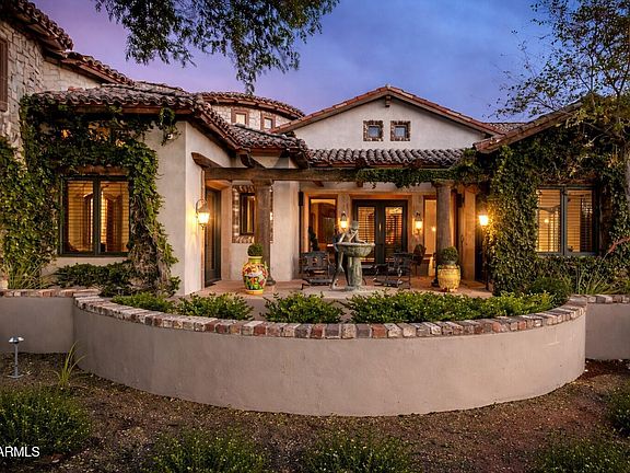 3rd image of 3831 E HUBER Street