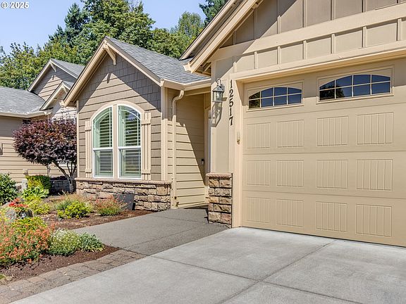 4th image of 12517 NE 24th Ave