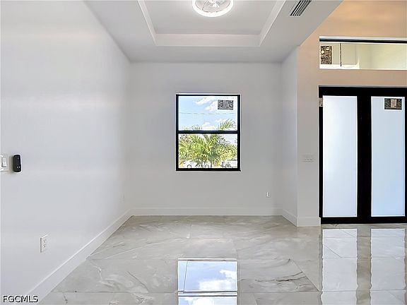 3rd image of 105 Ruby Ave N