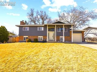 40 Willis Dr, Colorado Springs, CO 80911