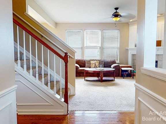 2nd image of 9333 Creekway Dr