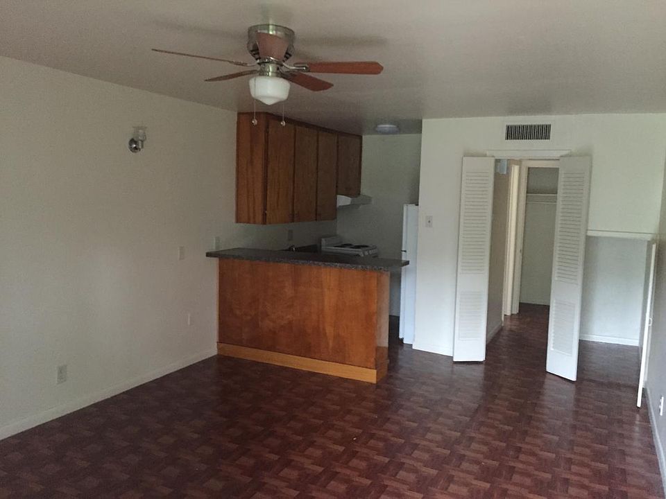 1st image of 5735 Gaston Ave APT 226