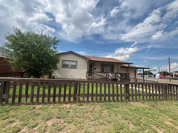 2111 9th Ave, Canyon, TX 79015