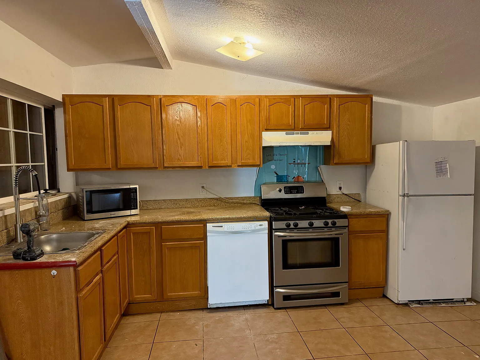 1 bed, $1,300 — Photo 1