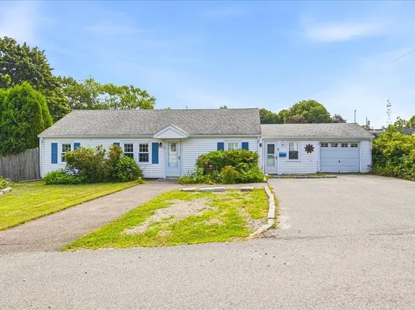 2 Howland Ct, Middleboro, MA 02346