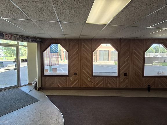 5th image of 136 Main Street