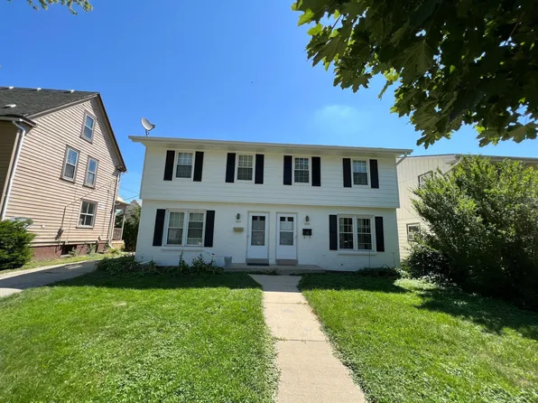 2264 Lefeber Ave, Wauwatosa, WI 53213
