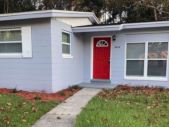 3rd image of 4632 Roanoke Blvd