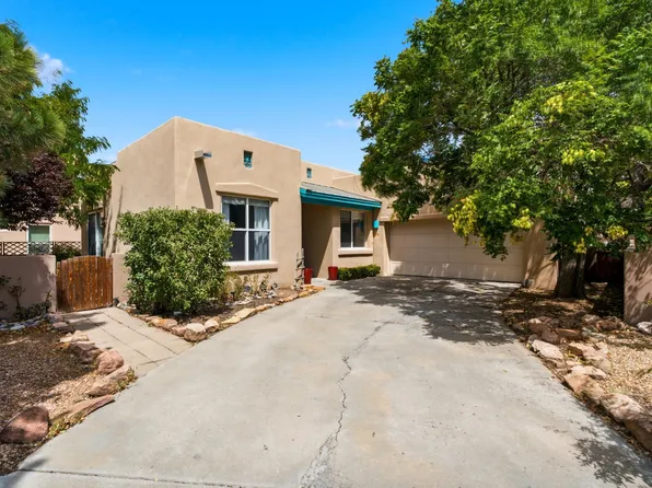 3 Eagle Thorn Pl, Santa Fe, NM 87508
