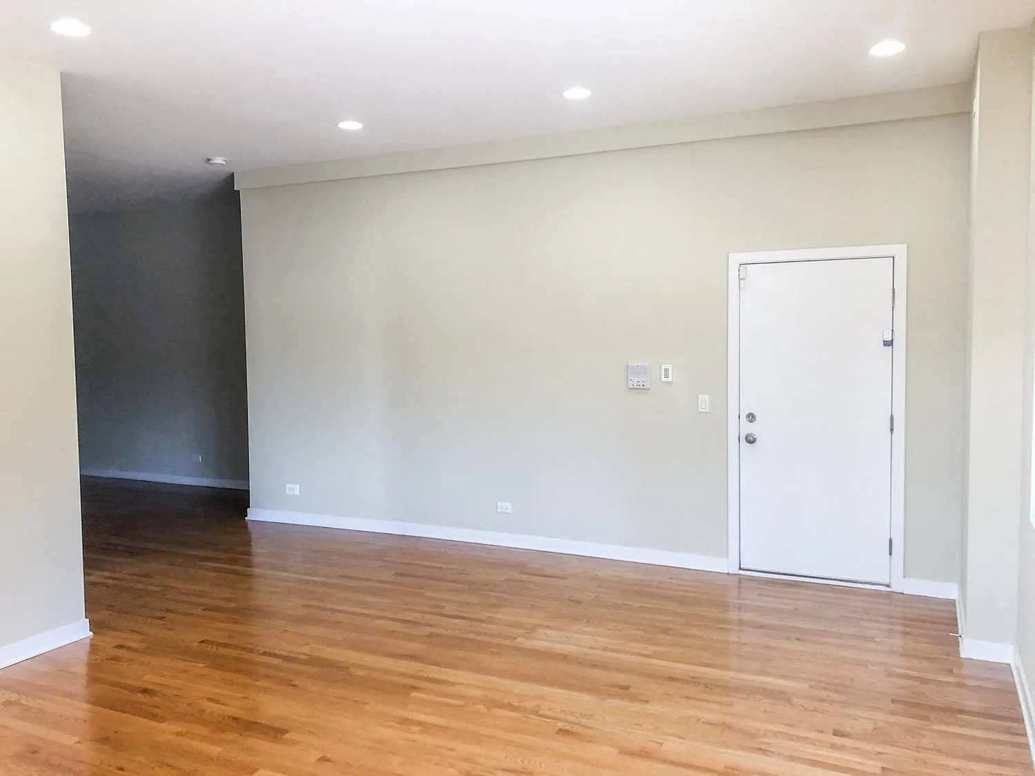 38-44 N. Paulina St. / 1710-1714 W. Warren Blvd. — Photo 3