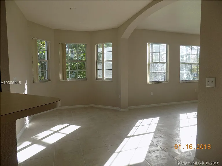 1507 Belmont Ln #1507 — Photo 5