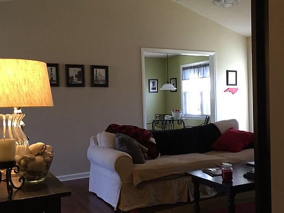 5th image of 59 Sallie Dr