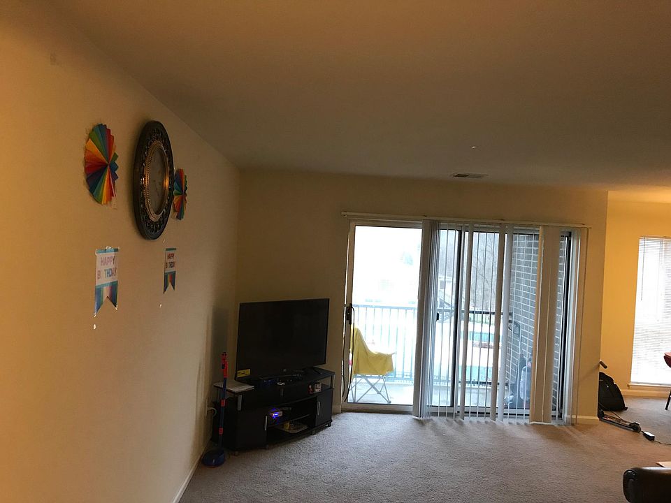2nd image of 3136 Normandy Woods Dr APT C