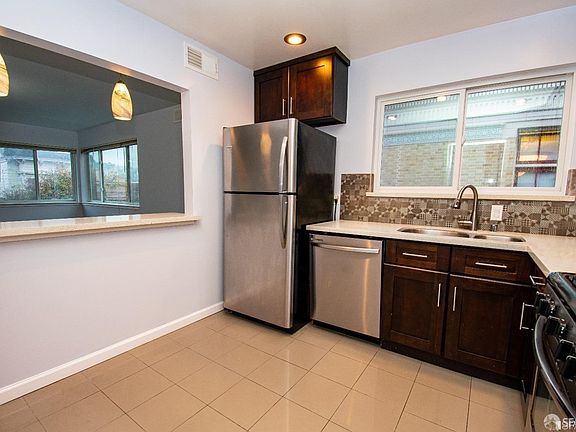 2nd image of 459 Jersey St APT 2