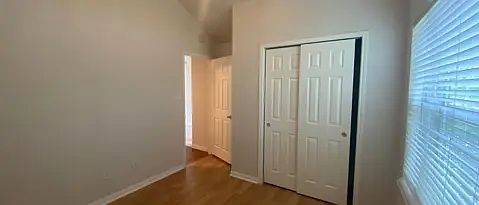 5th image of 111 Juniper Cir