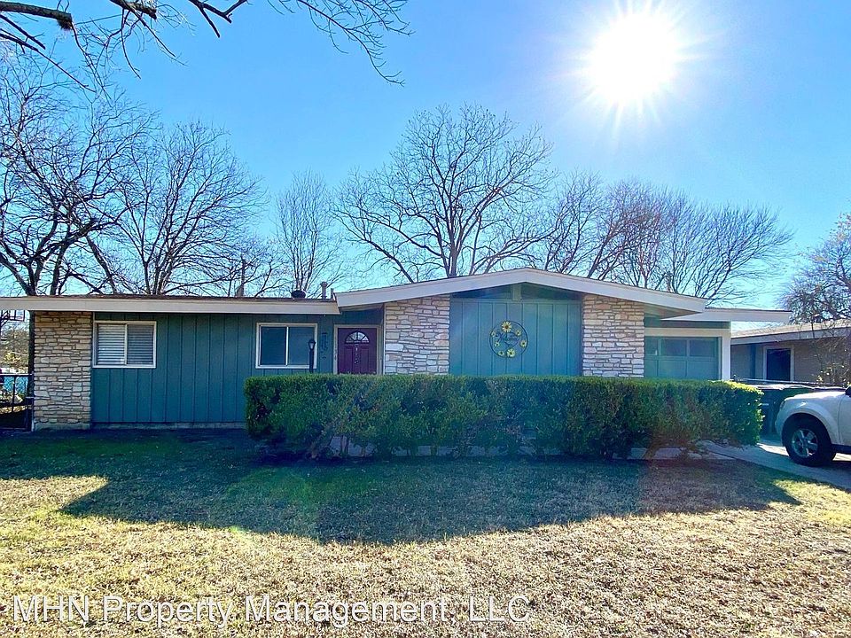 1st image of 5134 Village Lawn