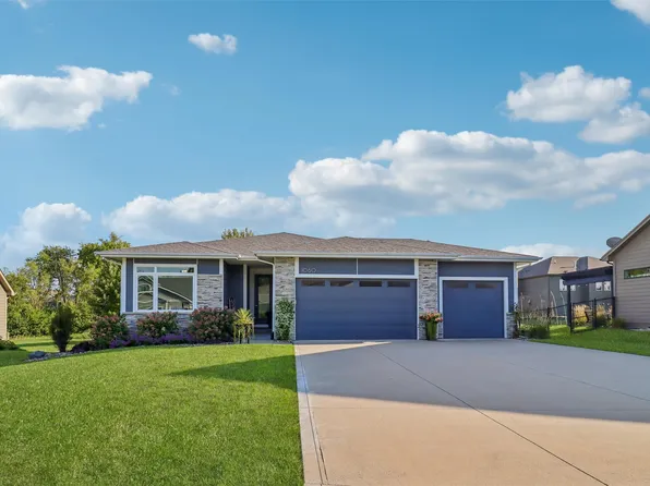 1060 Aaron Ct, Adel, IA 50003