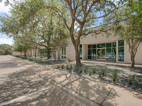 4th image of 1380 River Bend Dr #112