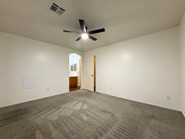 3305 Cheyenne Gardens Way — Photo 16