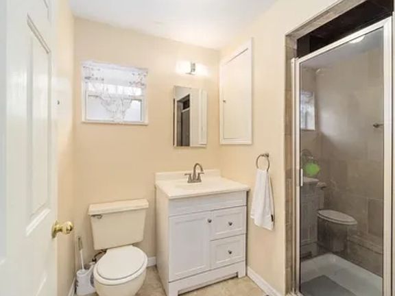 3rd image of 13646 Us Highway 27 Cottage #1