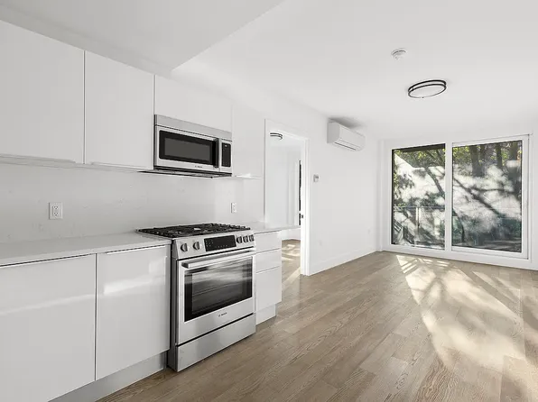 1673 Ocean Avenue image 1 of 7