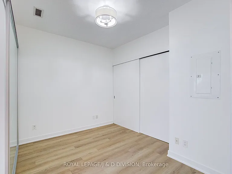 1030 King St W #435 — Photo 16
