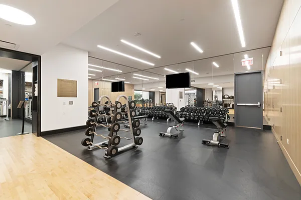 Rented by HomeDax Real Estate | media 33