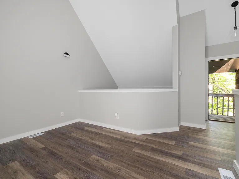 115 Beechnut Streetunit #H7 — Photo 10