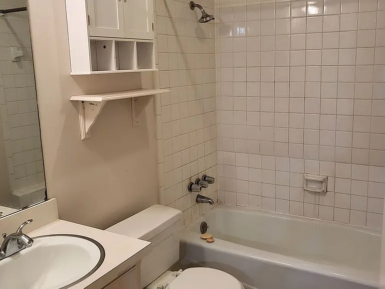 2716 Saint George Pl — Photo 9