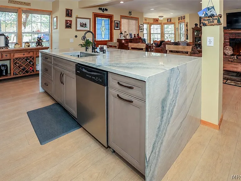732 Villa Grove Ave — Photo 34