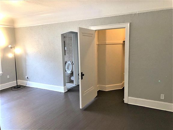 5th image of 2545 Ford St APT A3