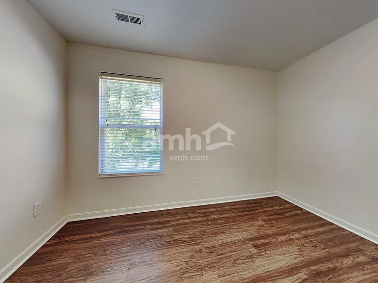 4498 Megan Danielle Dr — Photo 18