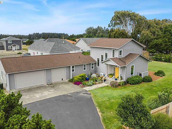 2nd image of 3883 Natalie Way