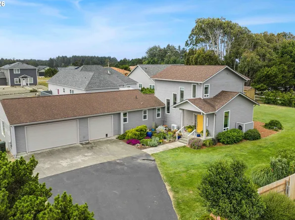 3883 Natalie Way, Bandon, OR 97411
