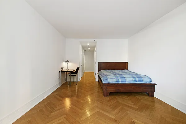 Rented by Douglas Elliman | media 2