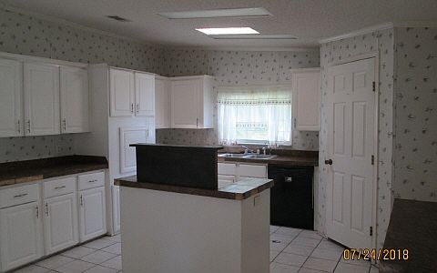 2nd image of 112 NW Katelyn Way