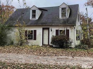 1015 Cody Rd, Centralia, IL 62801