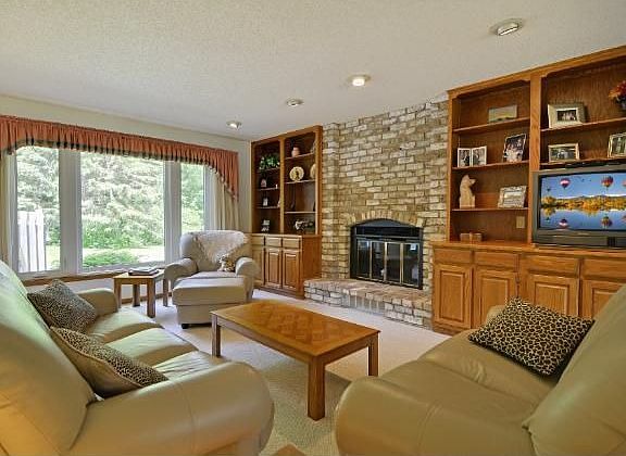 3rd image of 1250 Belair Cir