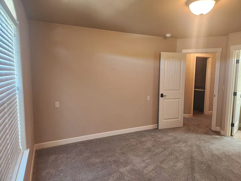 7216 W Chestnut Ave — Photo 32