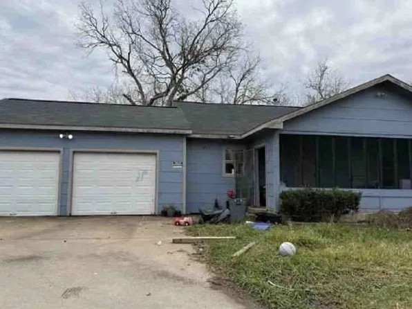 1927 Fm 646 Rd N, Santa Fe, TX 77510