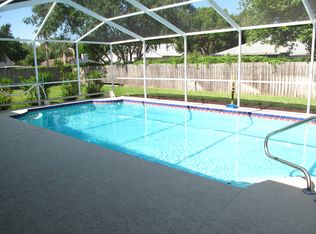 3904 Blue Maidencane Pl, Valrico, FL 33596
