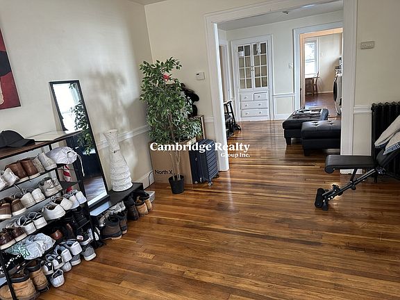 5th image of 62 Brock St #1T