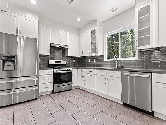 5th image of 4606 Greenwood Pl